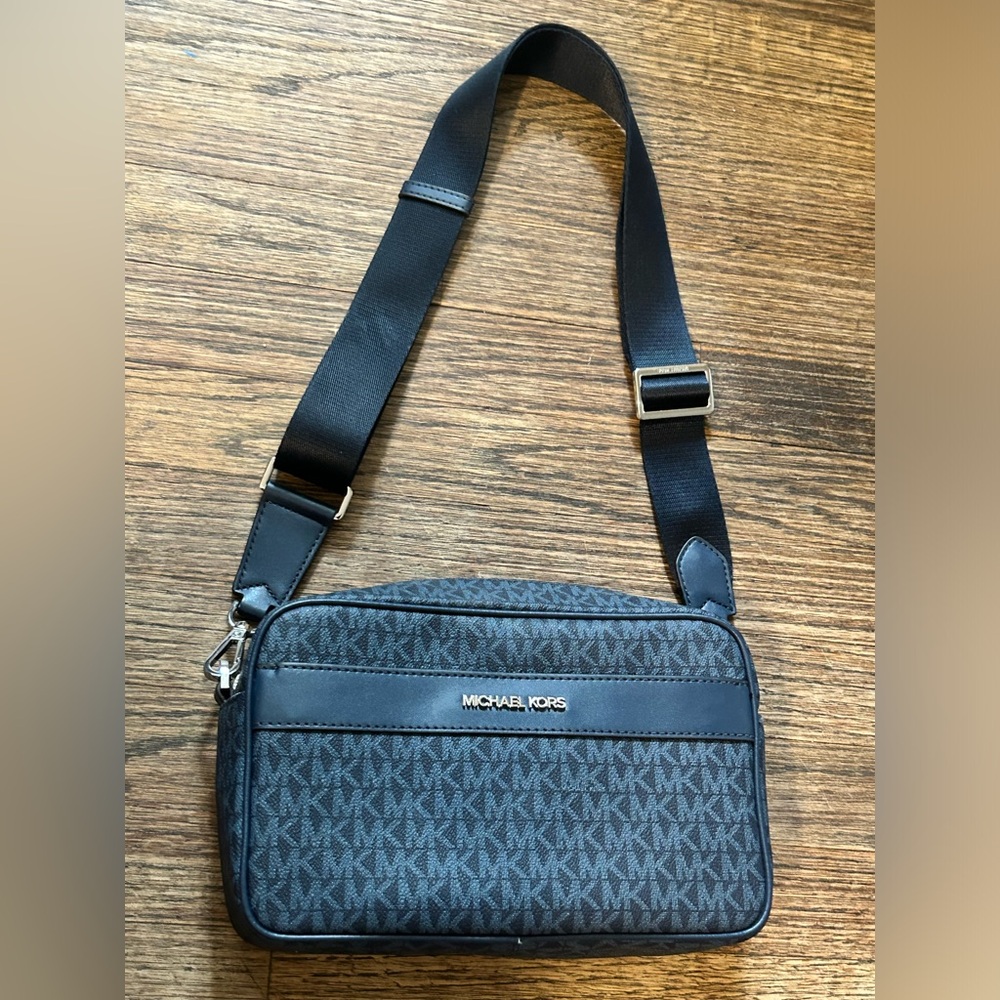 Kenly MK Logo Crossbody Bag | Michael Kors Crossbody | MK Bags | Michael Kors
